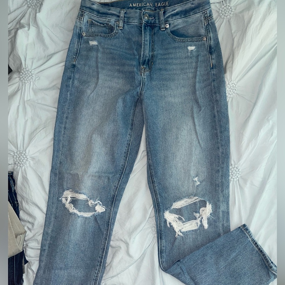 American Eagle Mom Jean